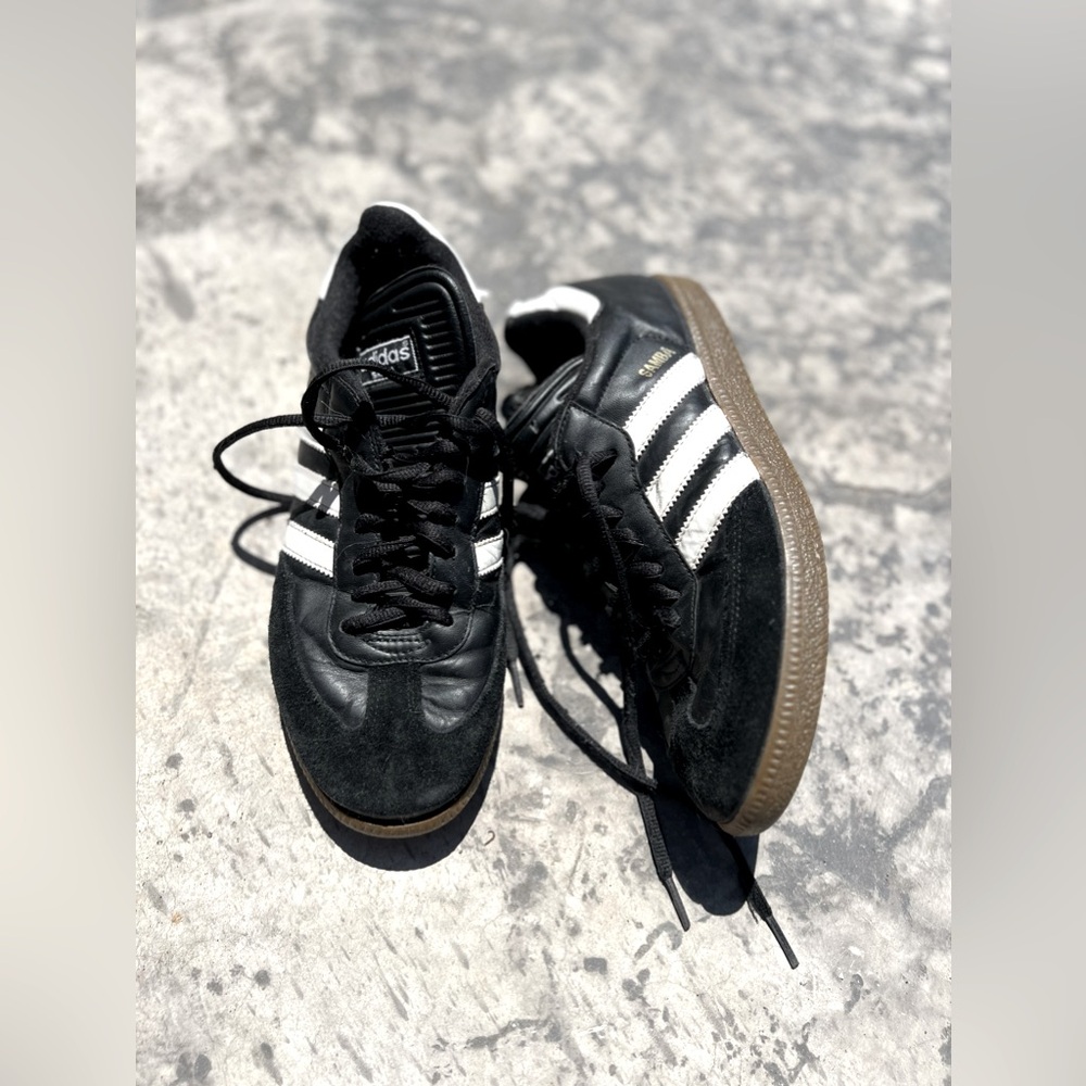 Adidas Sambas - 7.5 men’s